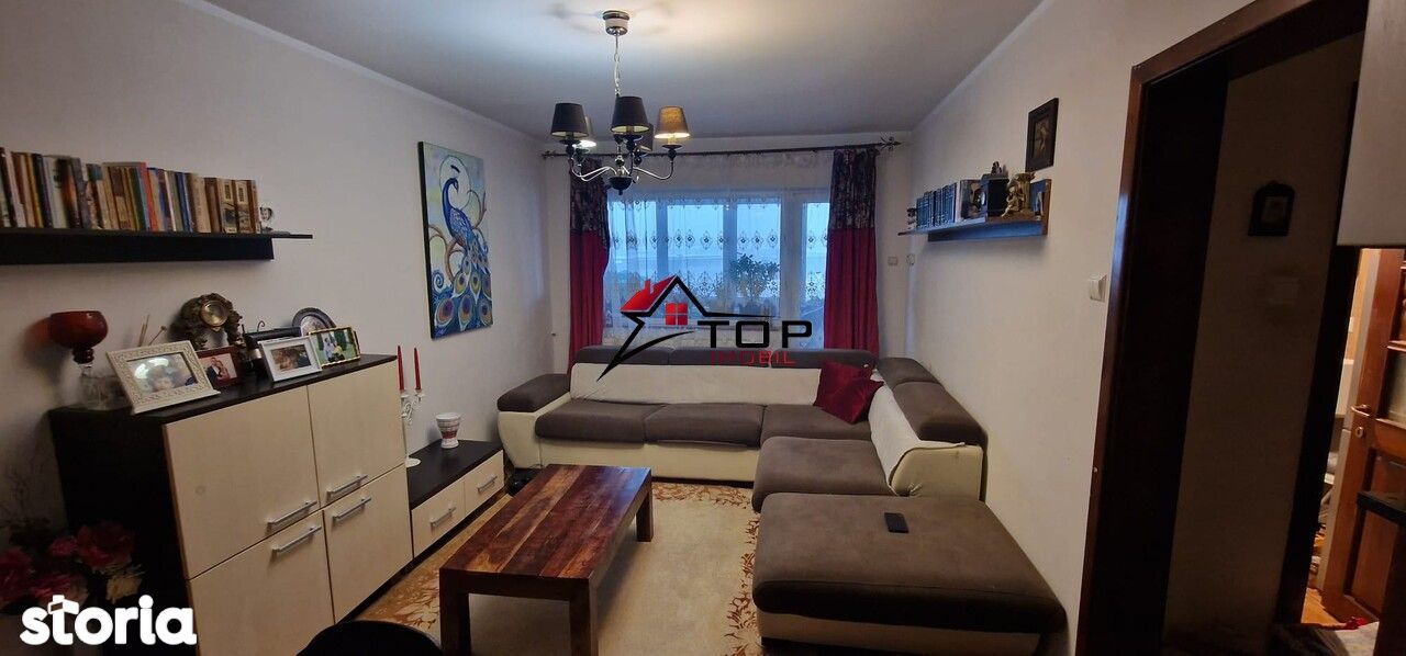 Apartament 3 camere decomandat - Podu Ros