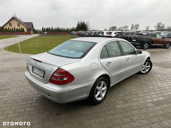 Mercedes-Benz Klasa E 220 CDI T Elegance - 3