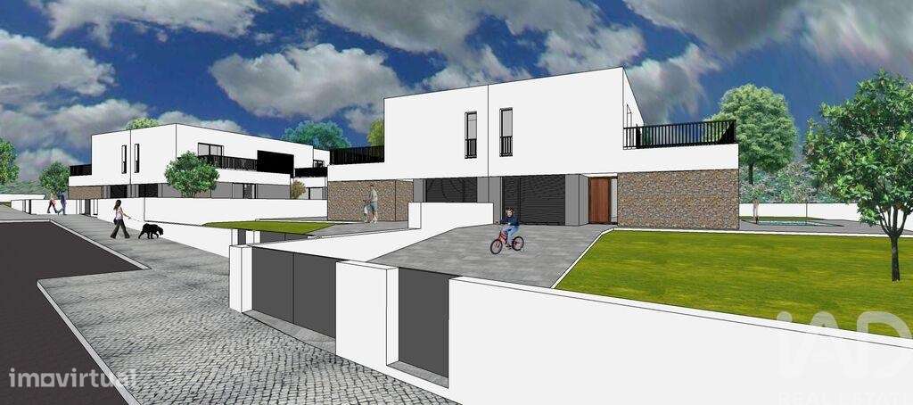 Terreno em Ferragudo de 1332,00 m2 - Grande imagem: 1/23