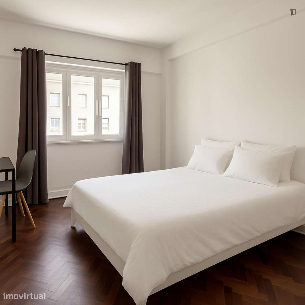 Quarto - localizado em Roma-Areeiro Lisbon - Grande imagem: 4/6