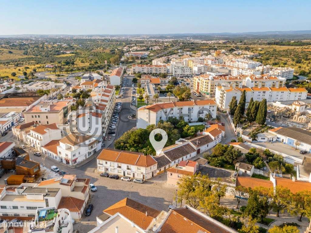 Moradia T2 com quintal no centro de Lagoa-25