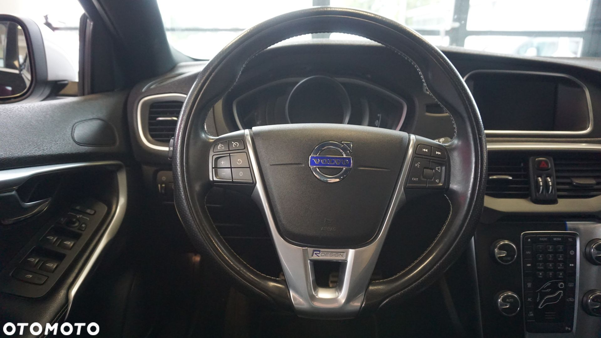 Volvo V40 - 16