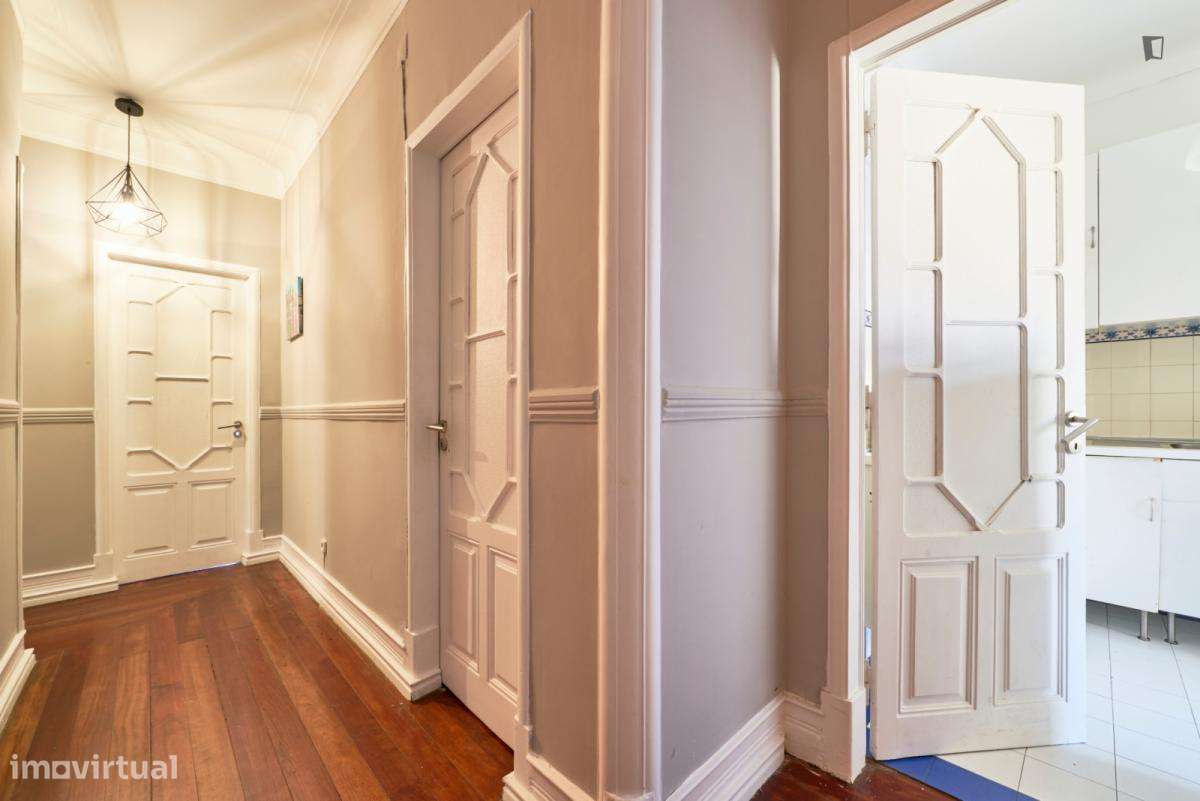 Quarto - localizado em Entrecampos Lisbon - Grande imagem: 3/10