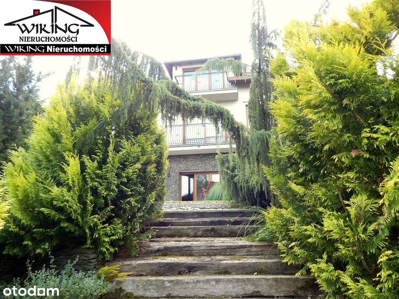 Dom na skarpie z widokiem na Dolinę Cybiny. - Pełny obrazek: 5/20