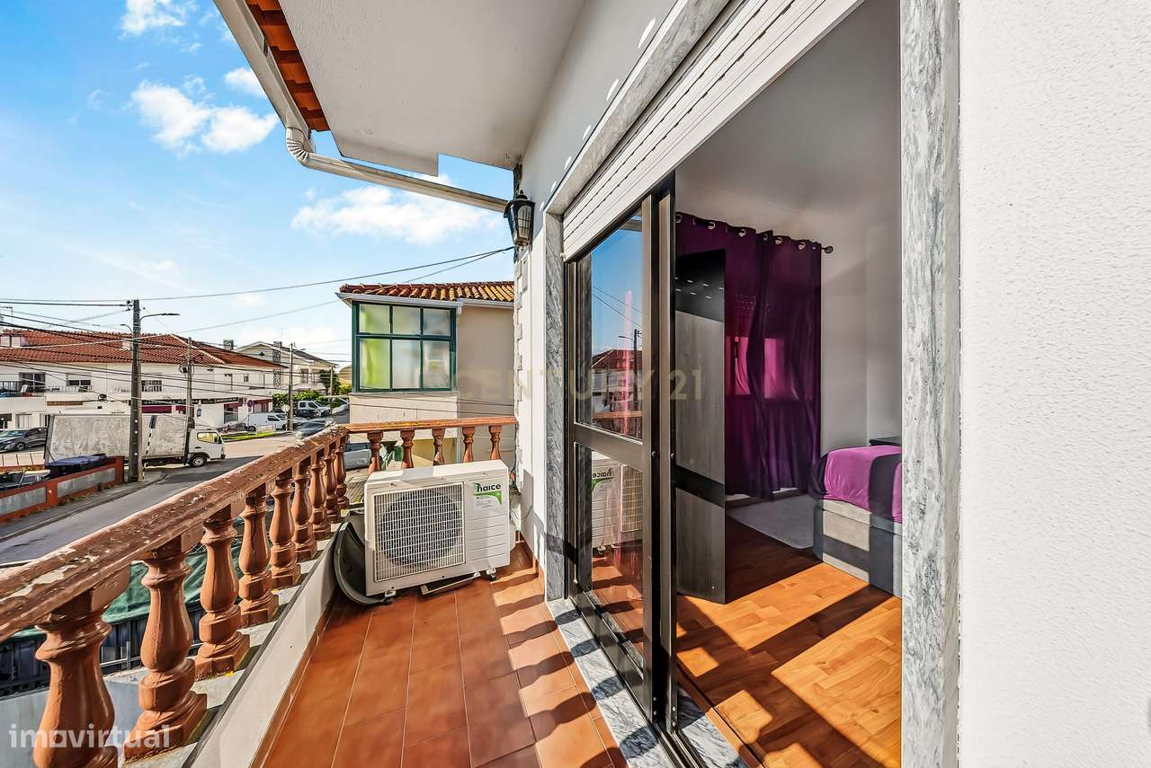 Moradia Geminada T3 com excelentes áreas, terreno e localização privil-20
