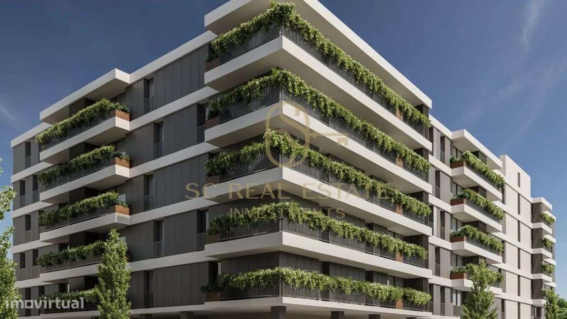 T1+1 com Varanda próximo ao Polo Universitário do Porto-0