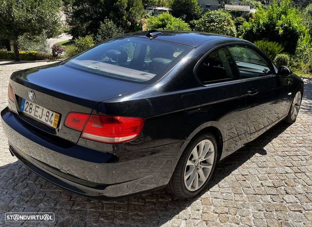 BMW 320 d Auto - 4