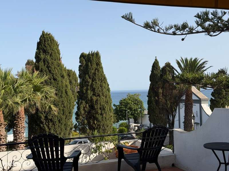 Moradia Exclusiva com Vista de Mar-41