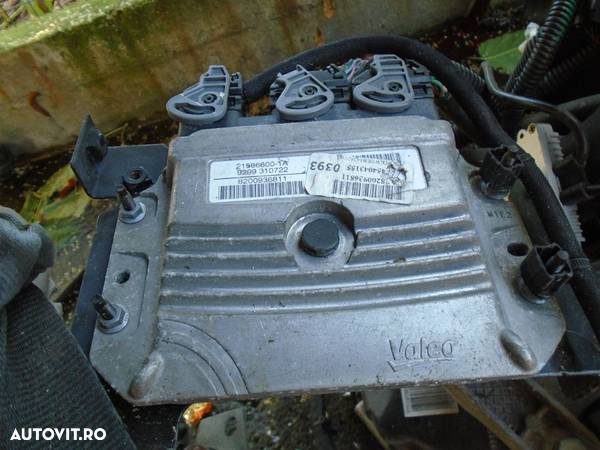 Calculator motor Renault Kangoo 1.4 benzina din 2009 - 1