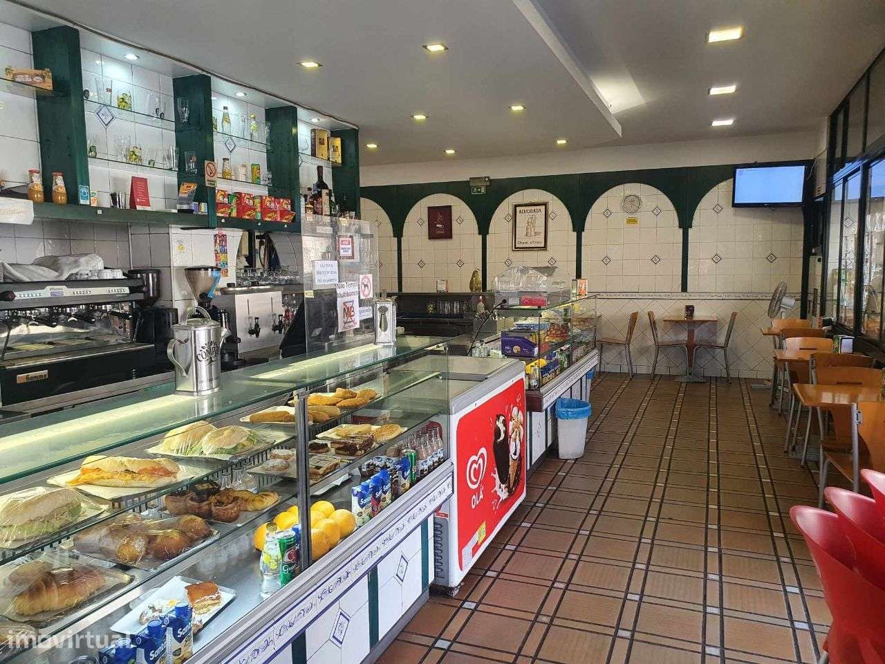 Loja/ Pastelaria para trespasse - Grande imagem: 3/23