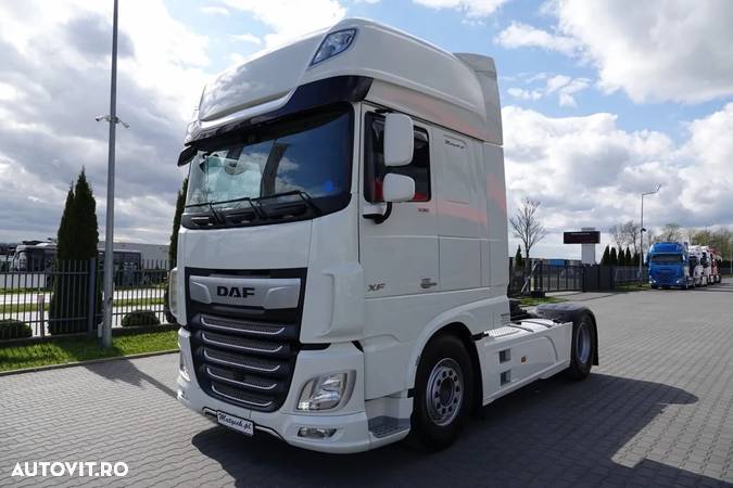 DAF XF 106 / 530 / RETARDADOR / 100.000 KM!! /  FRONTAL SOBRE COJINES / 2022 / SUPER SPACE CAB - 4