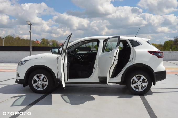 Nissan Qashqai 1.7 dCi 4x4 N-Tec - 32