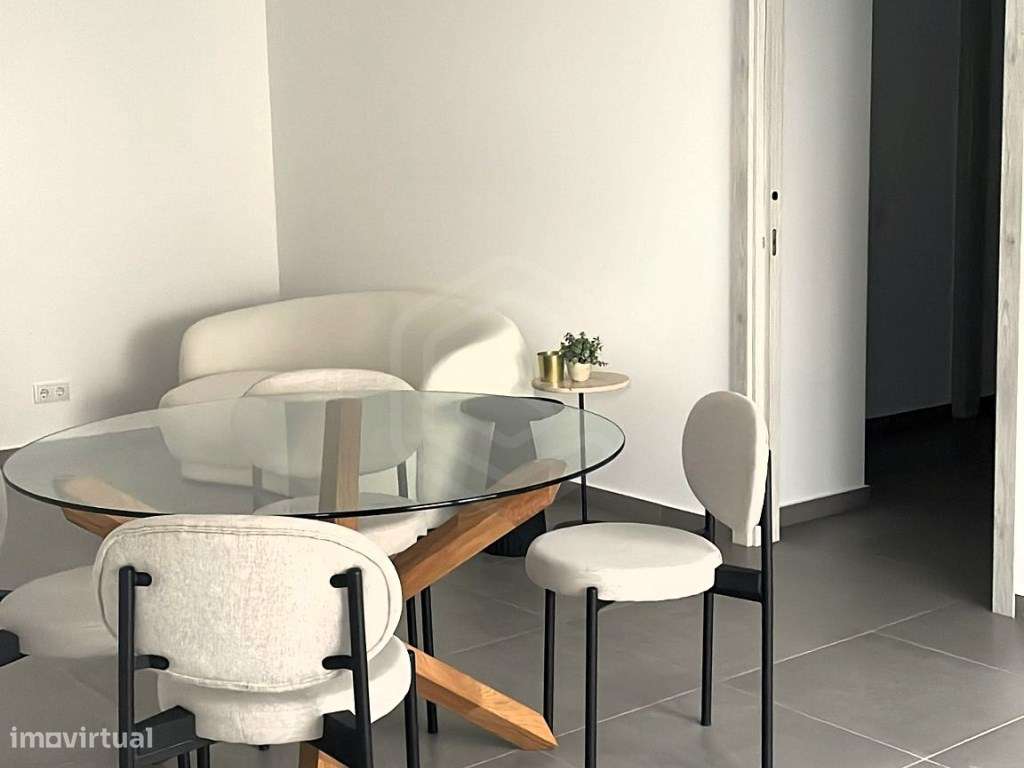 Apartamento T2 novo no centro de Portimão, Algarve - Grande imagem: 1/30