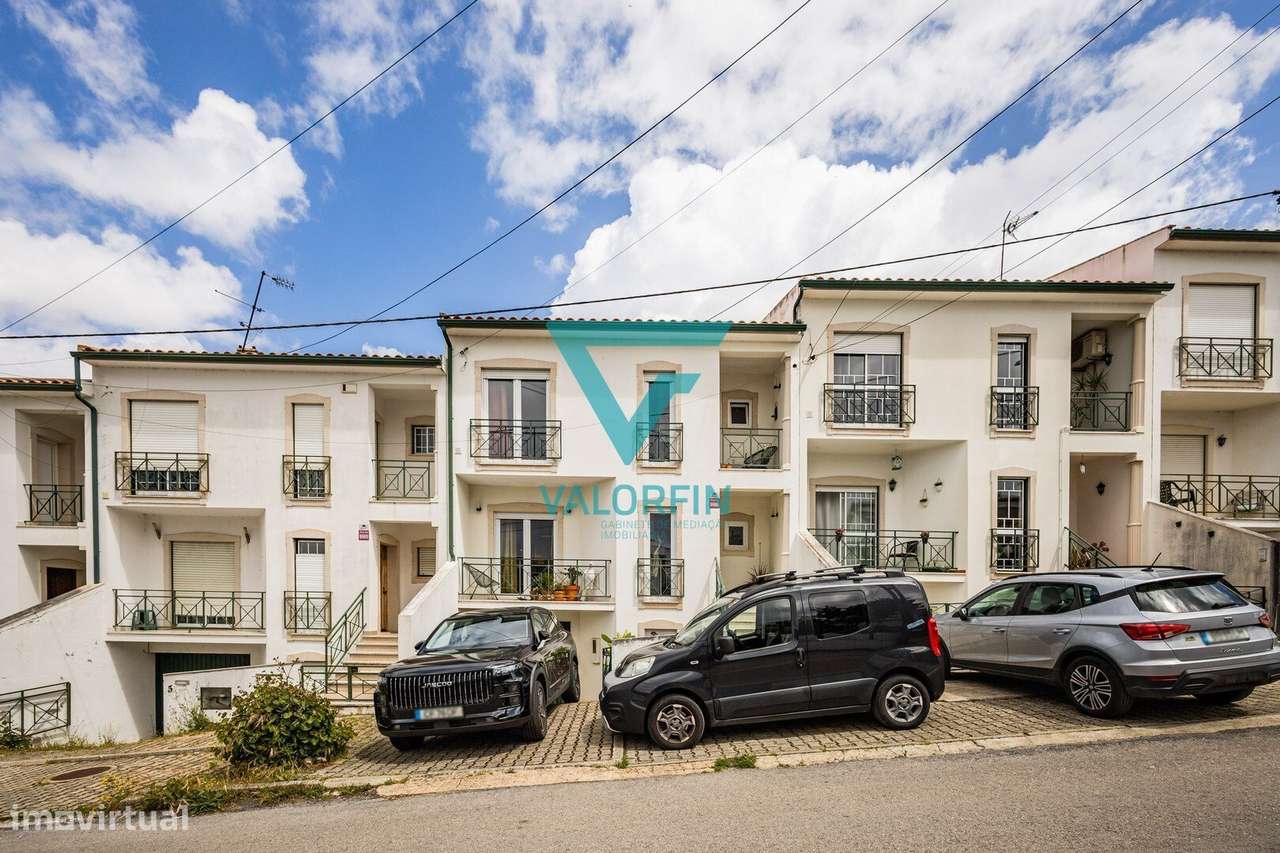 Moradia T3 + 1 c/ Garagem e Logradouro - Gândara - Leiria-44