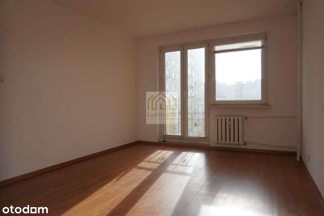 Na Sprzedaż 2-Pokojowe Mieszkanie W Wieżowcu-0