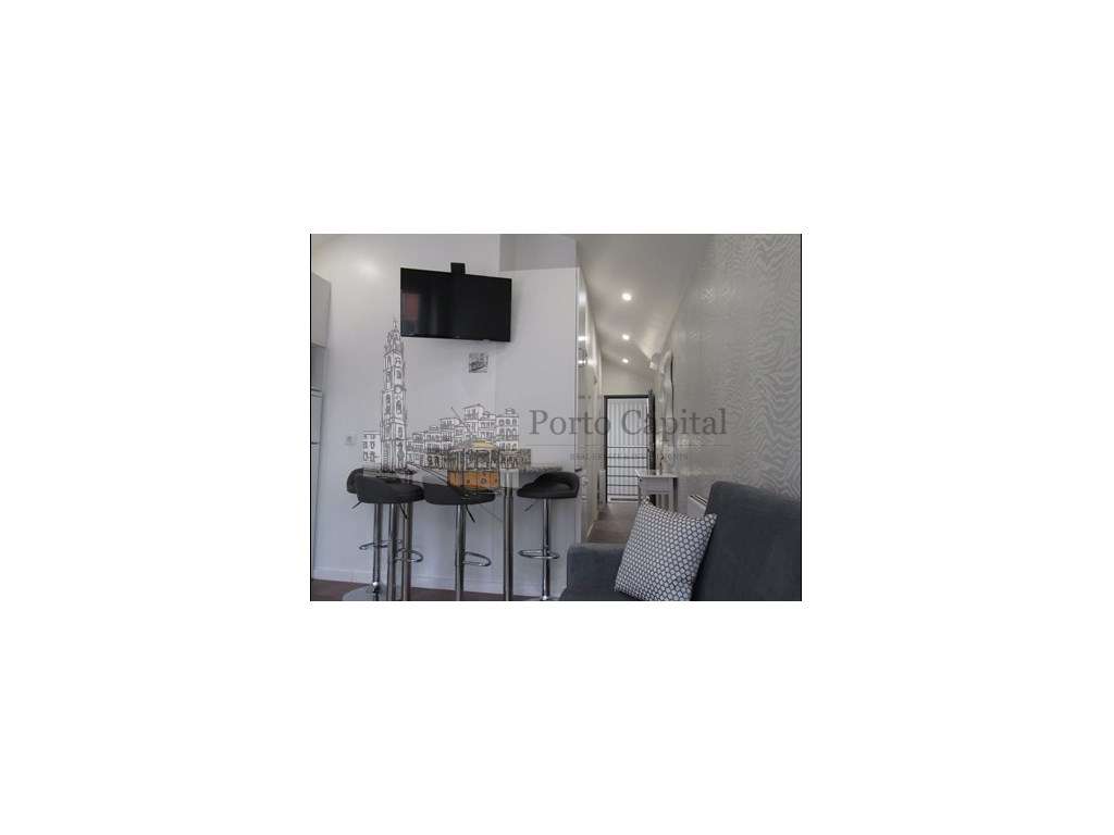 EXCELENTE APARTAMENTO T1K, MOBILADO, NO CENTRO DO PORTO PARA ARREND... - Grande imagem: 4/20