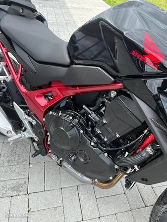 Honda Hornet 750 - 9