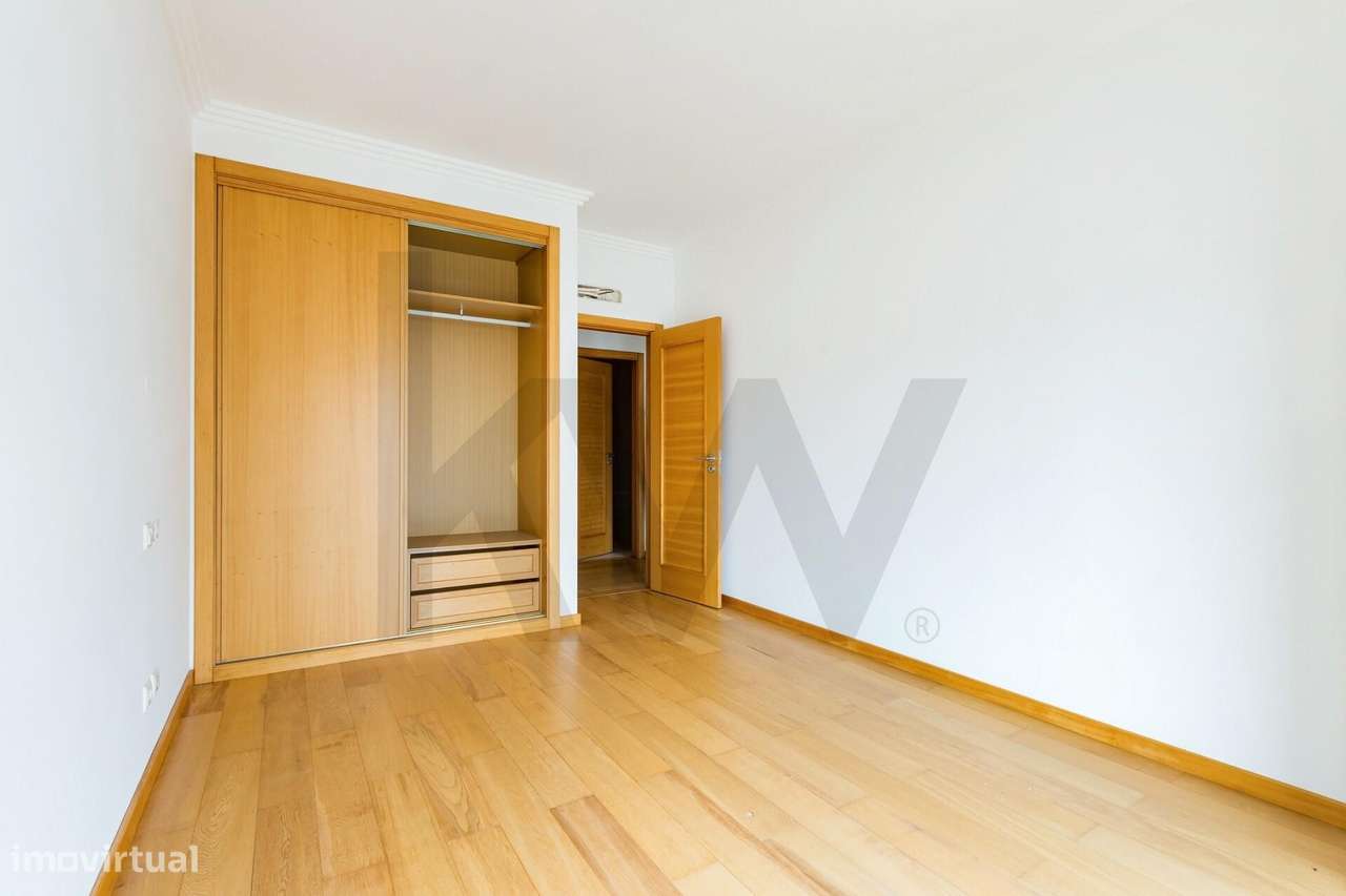 Apartamento T3 | Com Vista Mar e Varandas | Paço de Arcos-38