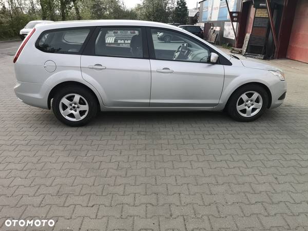 Ford Focus 1.6 Ti-VCT Sport - 6