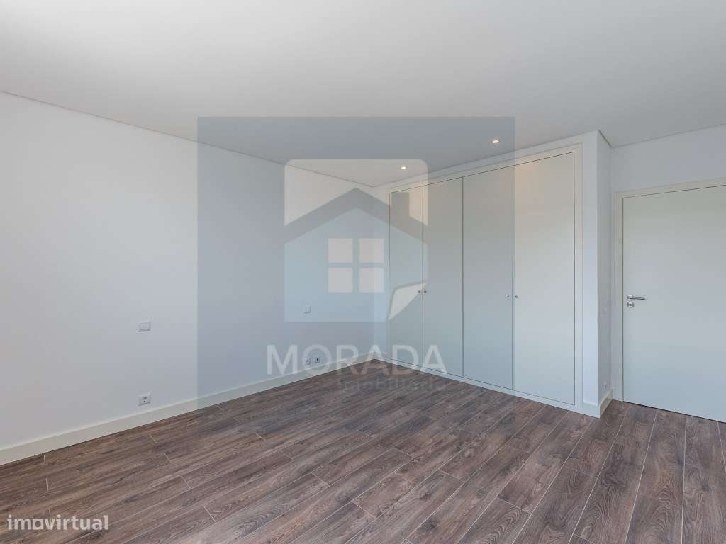 APARTAMENTO T3 JUNTO À AVENIDA DA BOAVISTA-14