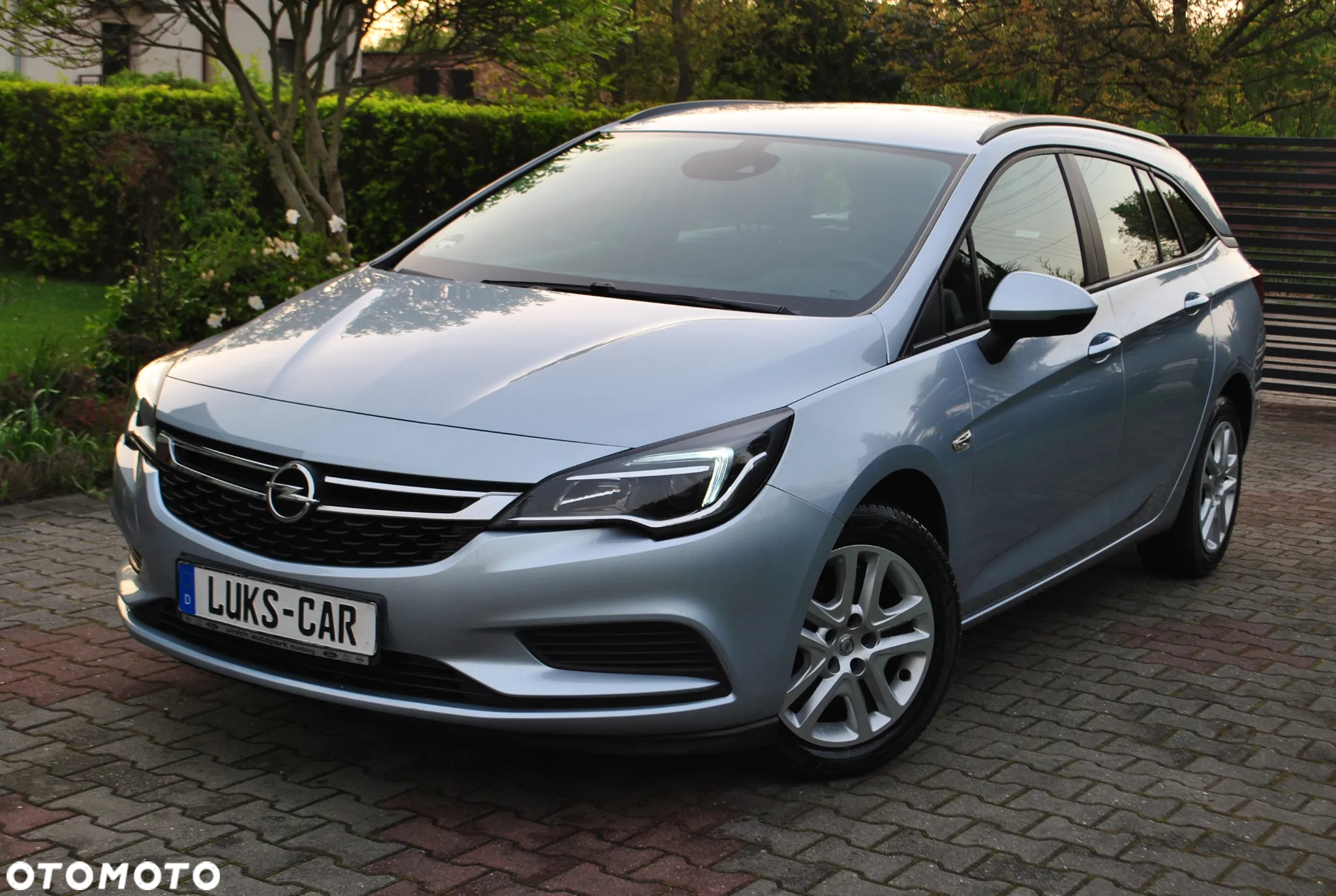 Opel Astra 1.4 Turbo Start/Stop Sports Tourer Edition - 34