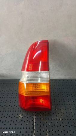 Stop tripla lampa dreapta ford escort combi 91ag13a603 91ag13a603 - 1