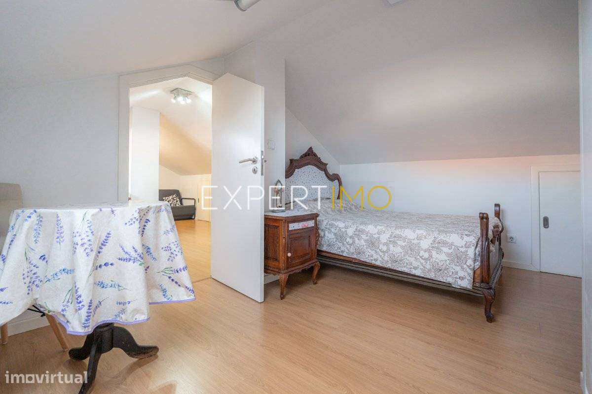 T3 Duplex com Terraço e Anexos | Centro de São Martinho do Bispo –...-24