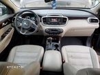 Kia Sorento - 8