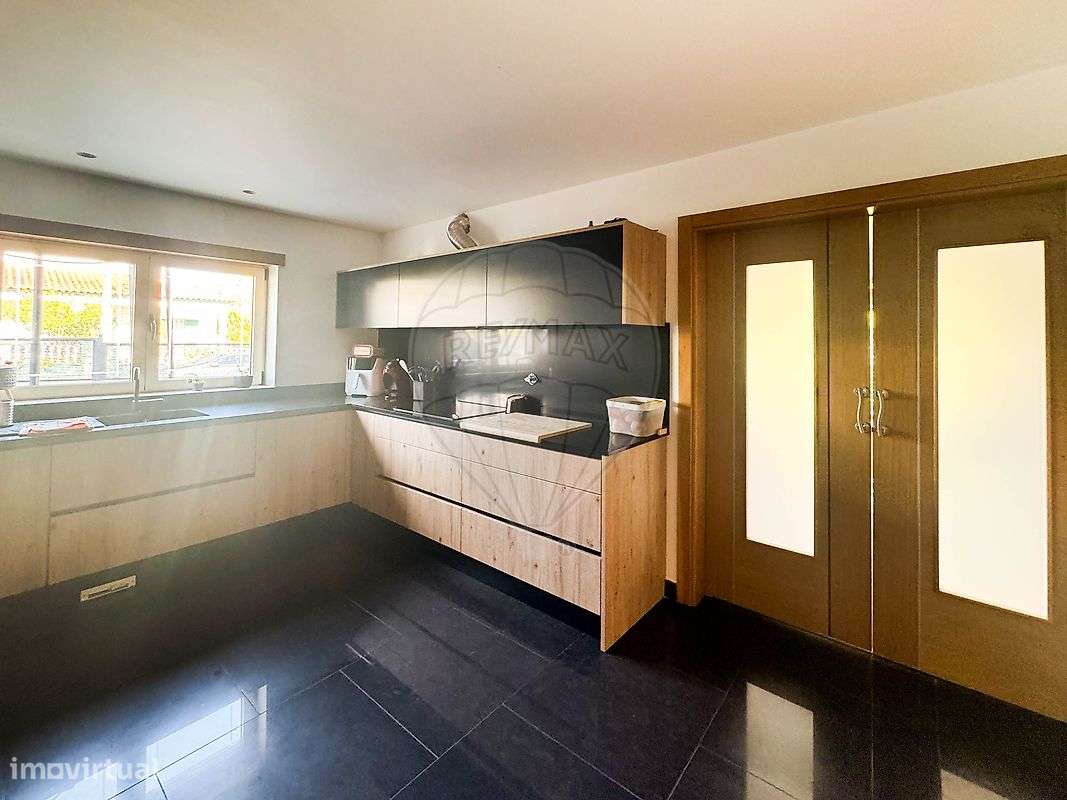 Moradia T5 para venda - Grande imagem: 3/37