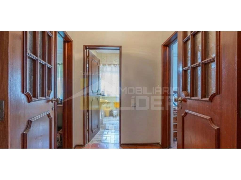 Moradia isolada T5 com 250m2 S. Sebastiao de Guerreiros, Loures. - Grande imagem: 2/12