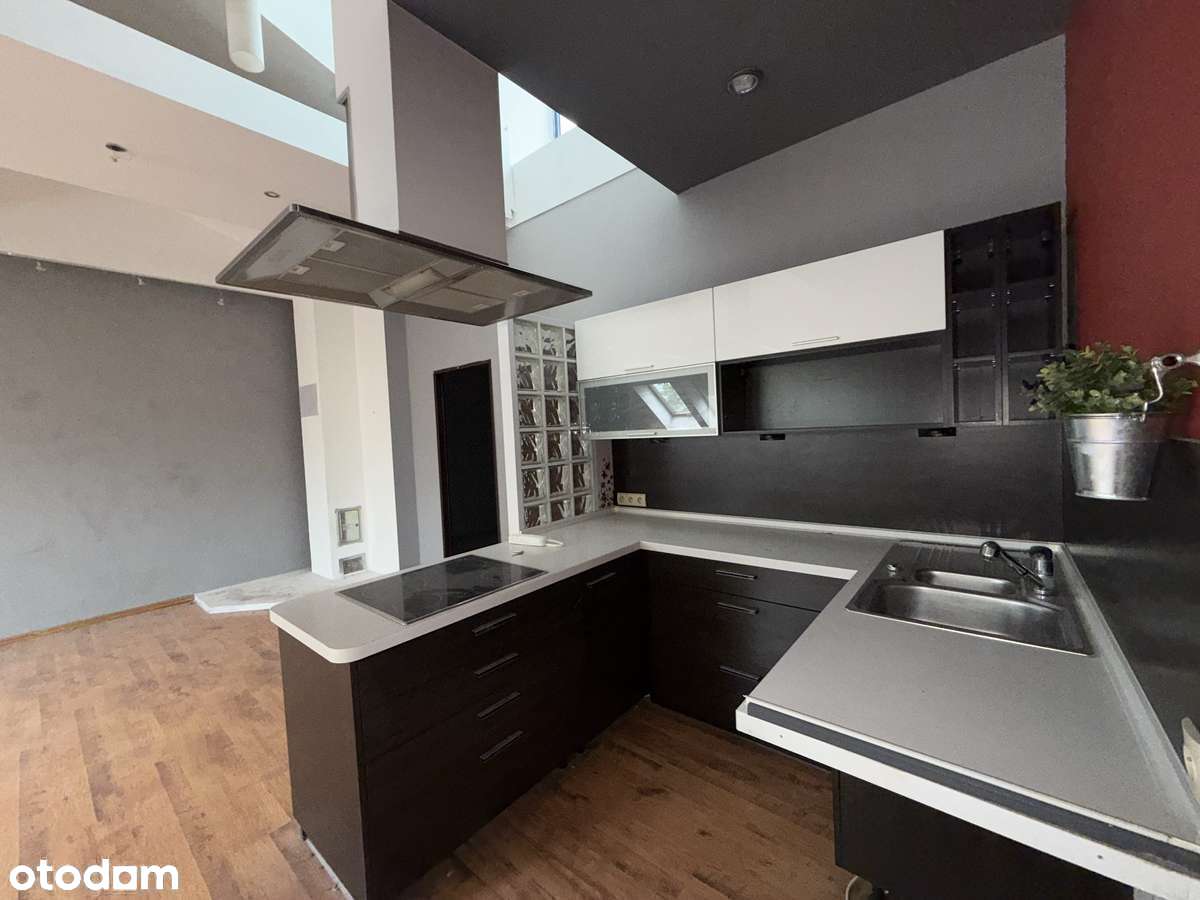 Mieszkanie w kamienicy idealne pod inwestycję - STARE MIASTO-2