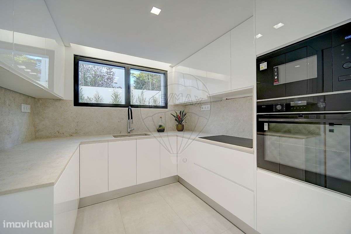 Moradia T5 para venda-15