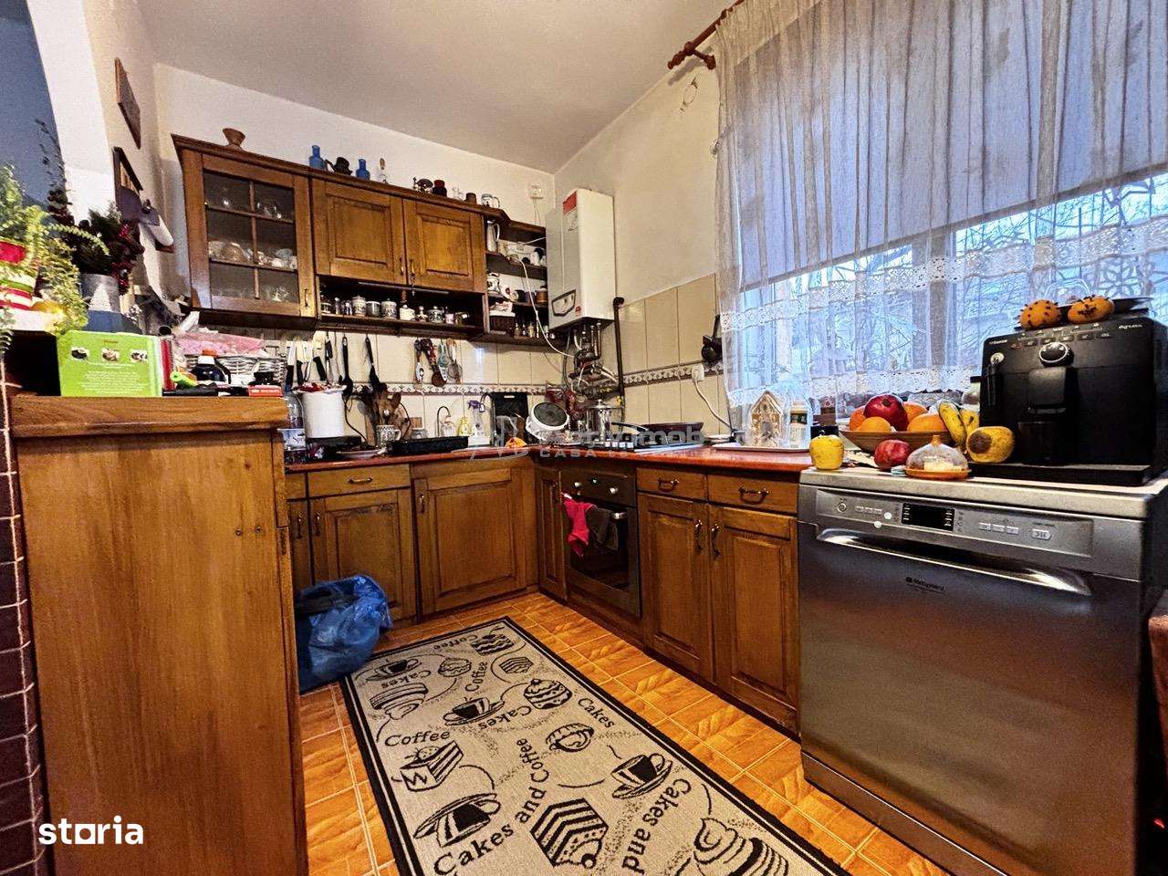 Casa cu gr&#259;dina - Cartierul Nou - Imagine principală: 4/17