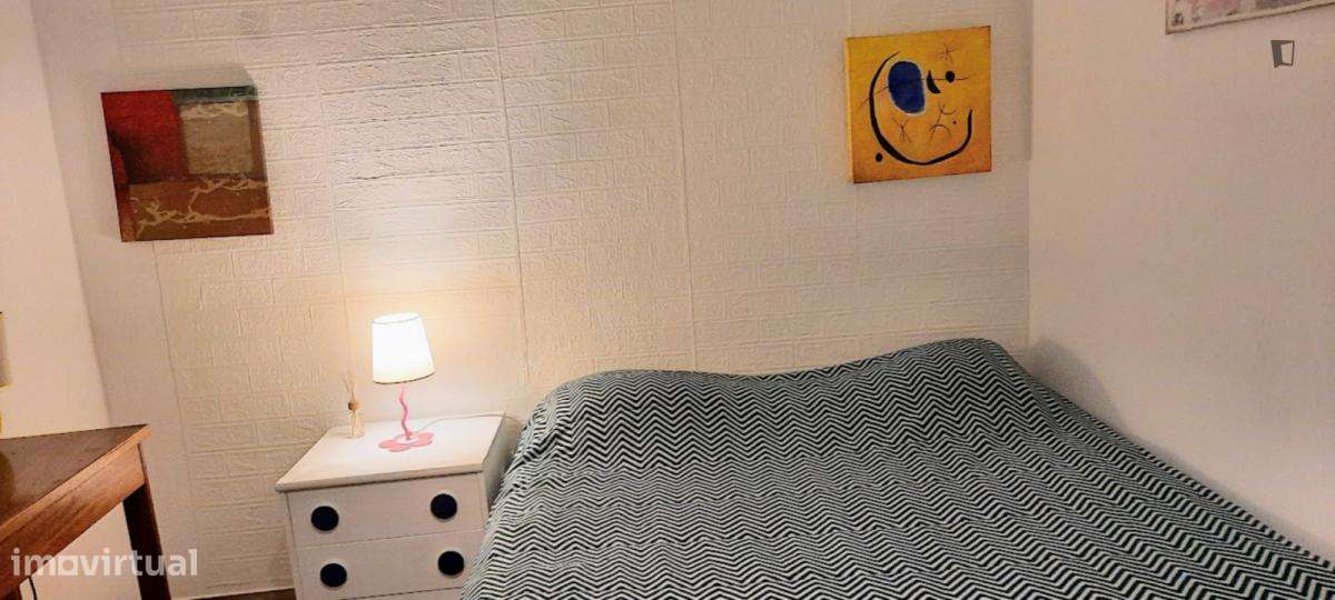 Quarto - localizado em Estrela Lisbon - Grande imagem: 4/9