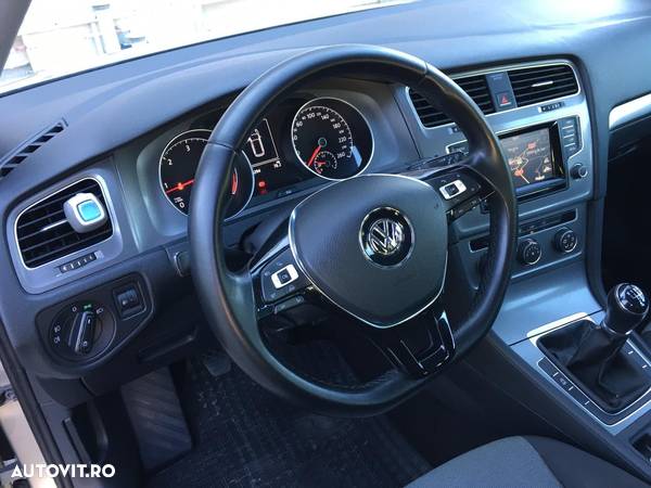 Volkswagen Golf 1.6 TDI (BlueMotion Technology) Trendline - 14