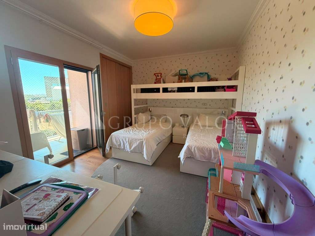 Apartamento T3 | Box 2 Viaturas | Colinas do Cruzeiro | Odivelas-14