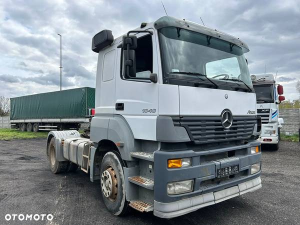 Mercedes-Benz AXOR - 4