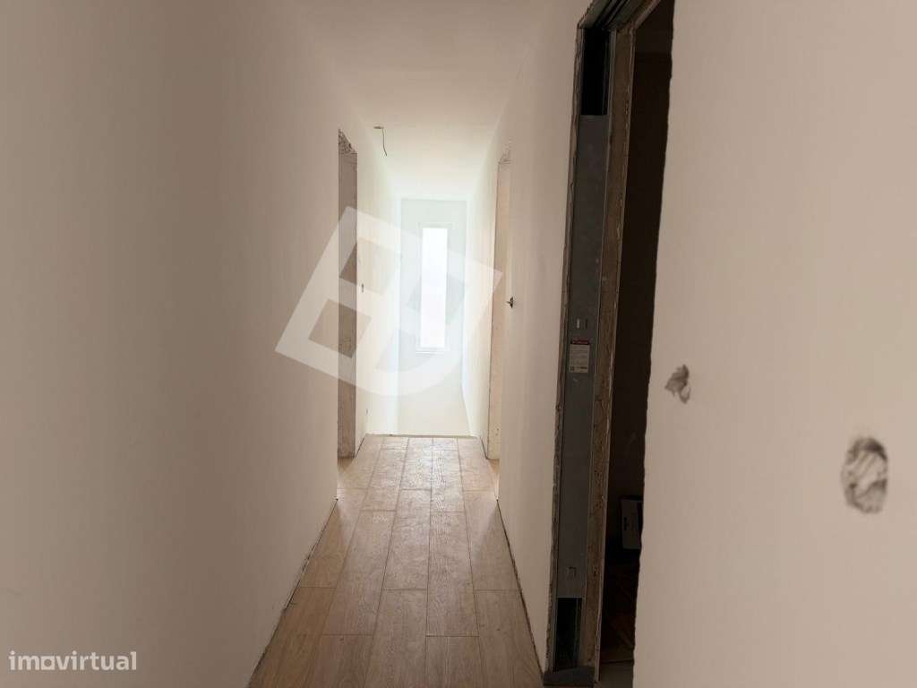 Moradia T5 próxima às Praias Conforto, Espaço e Qualidade de Vida-31