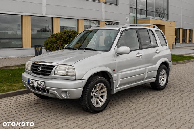 Suzuki Grand Vitara 2.0 Special Edition - 1