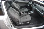 Opel Astra III GTC 1.8 Cosmo - 13