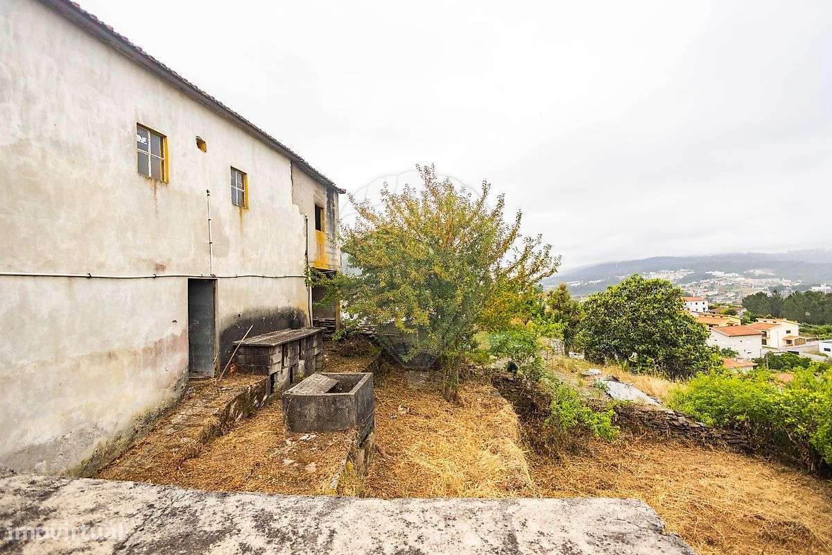 Moradia T5 para venda-15