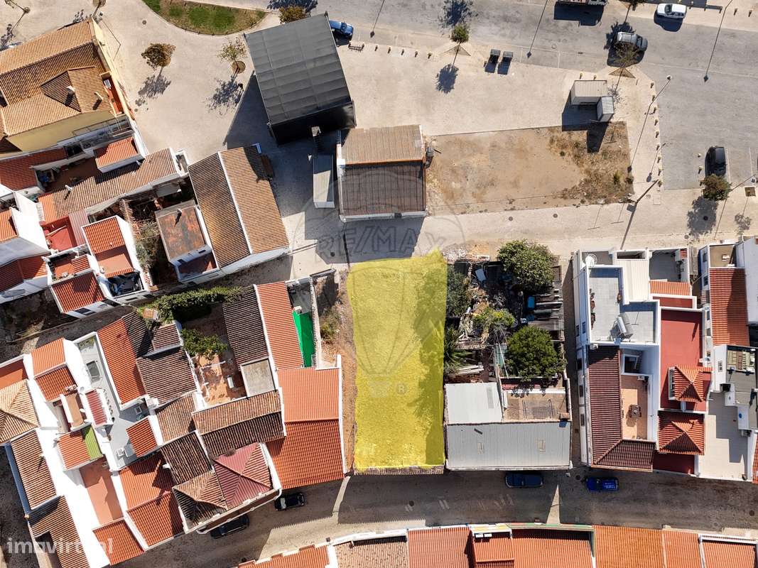 Moradia T1 para venda - Grande imagem: 2/4