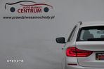 BMW Seria 5 530d Touring - 12