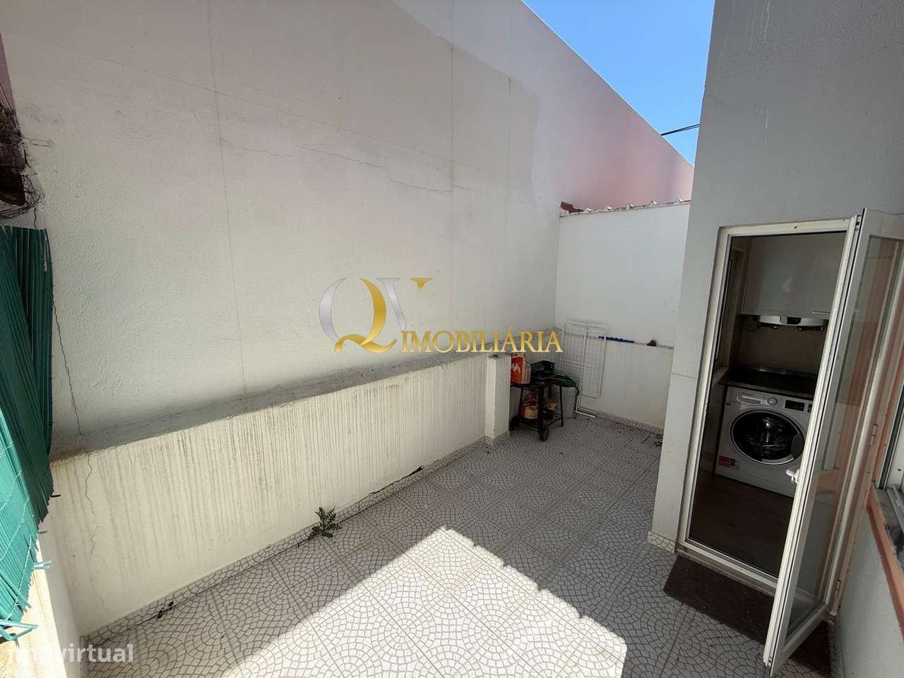 Excelente Apartamento T1+1 sito no Cristo Rei, Almada-12