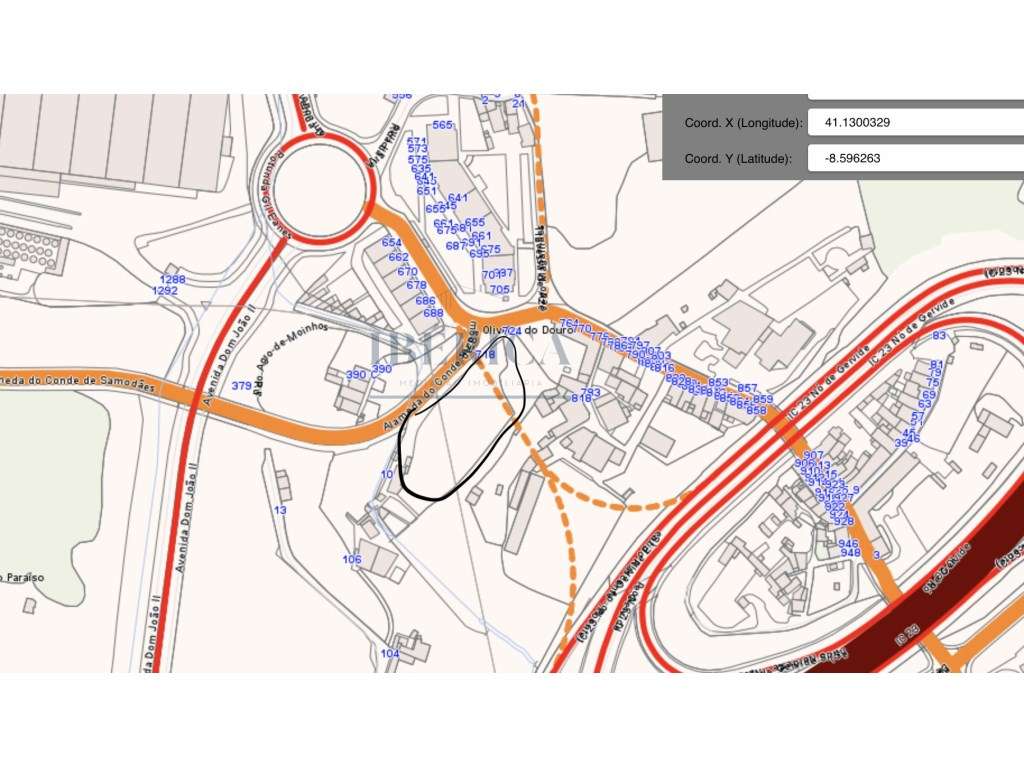 Terreno para construção em Oliveira do Douro , junto à ponte do Inf... - Grande imagem: 4/4