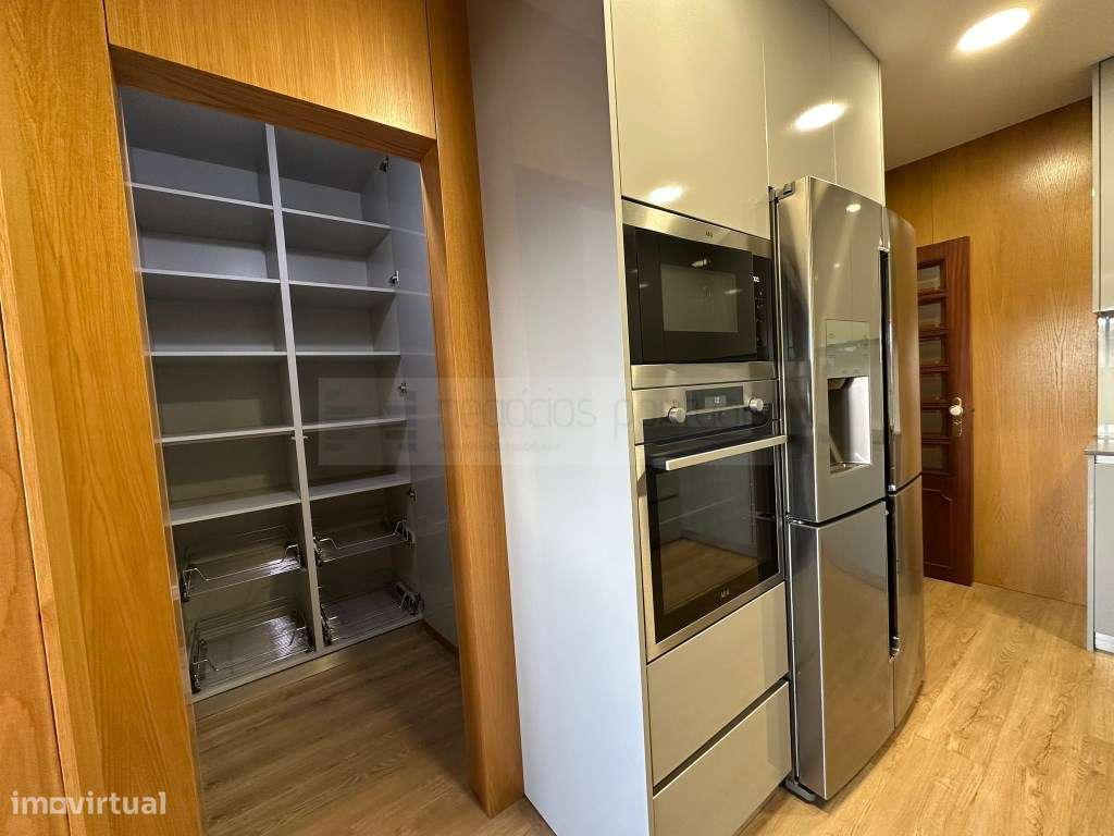 Apartamento T3 ultimo andar com terraço e marquise, garagem individ...-3