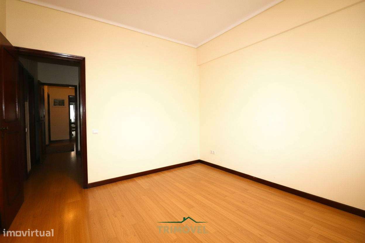Apartamento T2+1 em São João da Madeira-4