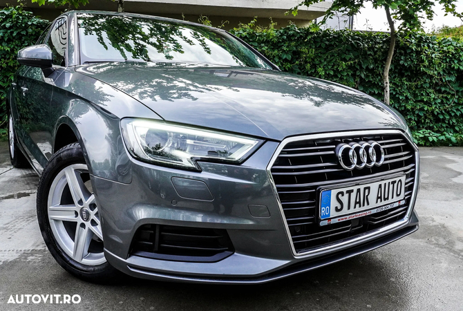 Audi A3 1.6 30 TDI S tronic Sport - 4