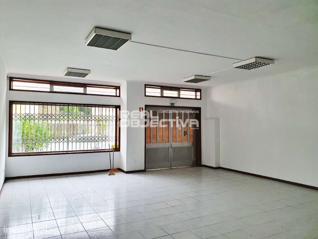 Loja c/ excelente visibilidade em S. Mamede de Infesta - Grande imagem: 5/5