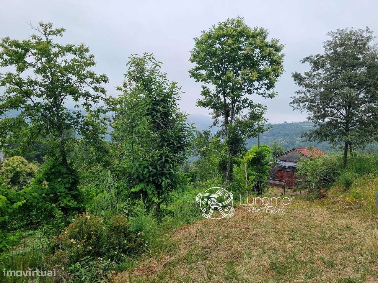 Terreno em Louredo, Vieira do Minho - Grande imagem: 2/9
